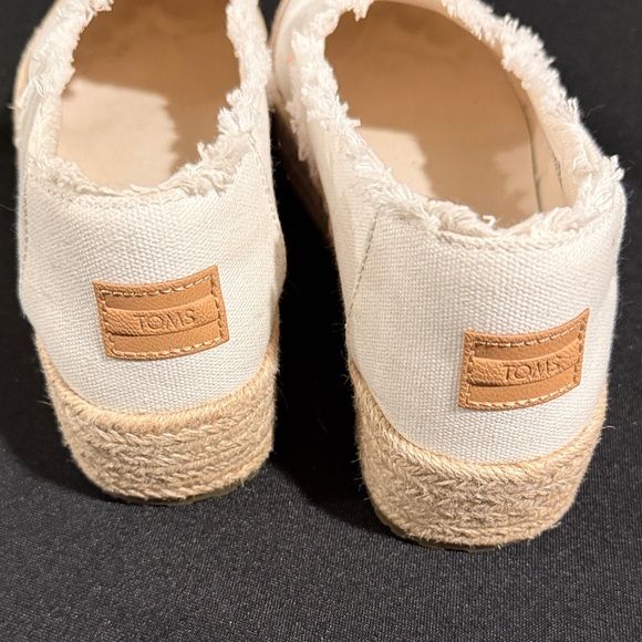 TOMS Women's White Espadrilles - Picture 2 of 3